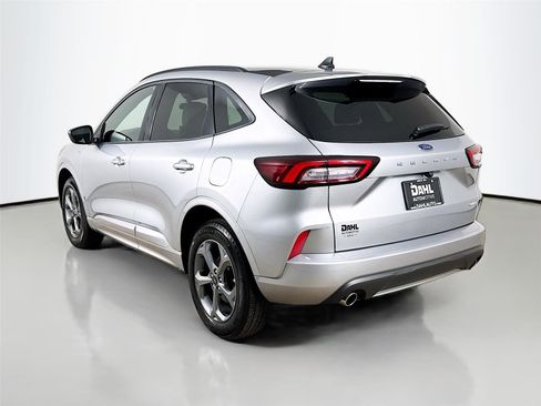 Used 2024 Ford Escape ST-Line image 10
