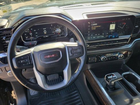 Used 2024 GMC Sierra 1500 Elevation image 16