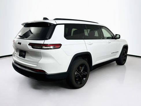 Used 2023 Jeep Grand Cherokee L Laredo AWD/4WD image 9