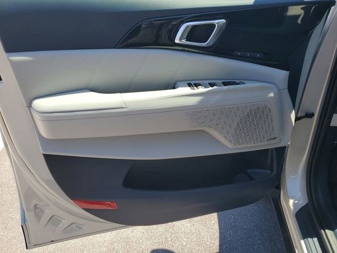 New 2026 Kia Carnival SX Prestige FWD image 8