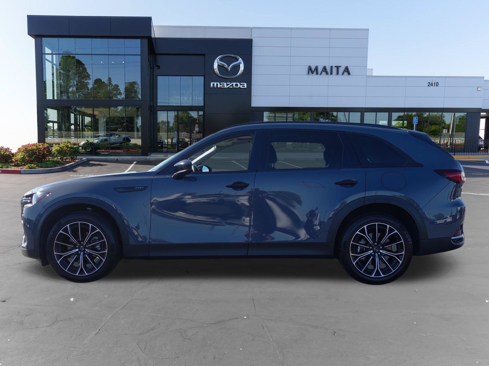 Certified 2025 MAZDA CX-70 Plug-In Hybrid w/ Premium Pkg AWD/4WD image 8