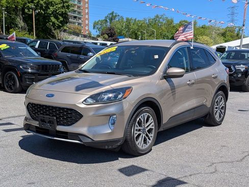 Used 2020 Ford Escape SEL AWD/4WD image 2