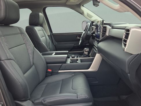 Used 2024 Toyota Tundra Limited AWD/4WD image 20