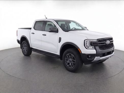 Used 2025 Ford Ranger XLT w/ Equipment Group 301A High AWD/4WD image 2