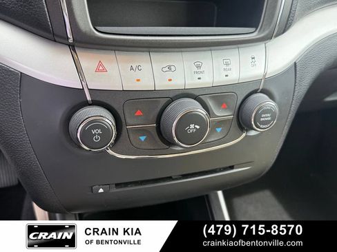 Used 2015 Dodge Journey American Value Package w/ Flexible Seating Group FWD image 16