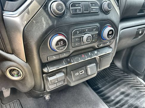 Used 2021 Chevrolet Silverado 1500 LT RWD image 27