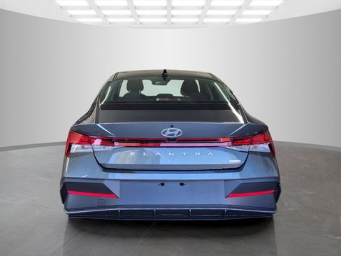 New 2026 Hyundai Elantra Blue image 6