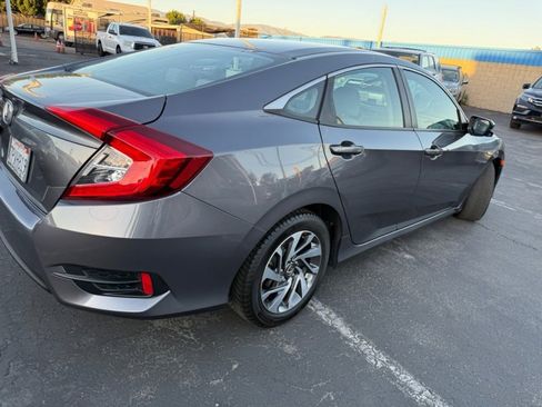 Used 2016 Honda Civic EX image 7