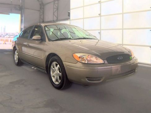 Used 2006 Ford Taurus SEL FWD image 4