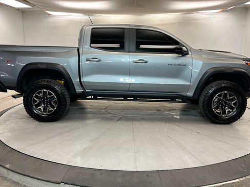 Used 2026 Chevrolet Colorado ZR2 w/ Technology Package AWD/4WD image 7