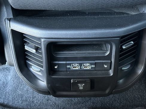 Used 2025 RAM 1500 Laramie AWD/4WD image 17