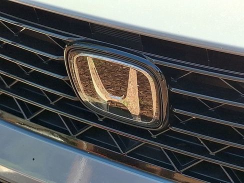 Used 2023 Honda Accord Sport image 4