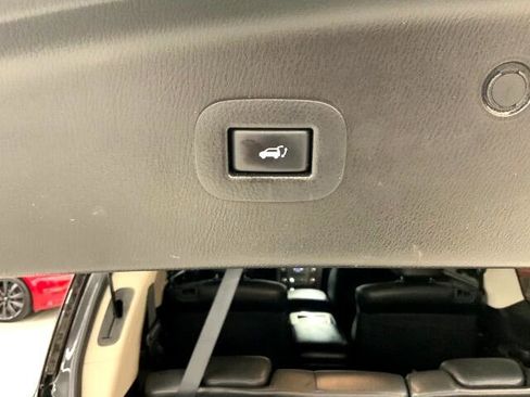 Used 2015 INFINITI QX80 2WD 4dr image 38