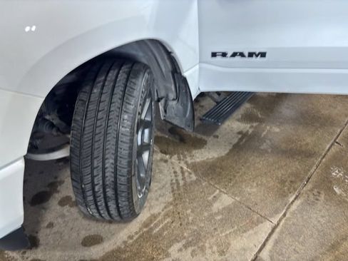 Used 2020 RAM 1500 Sport w/ Level 2 Equipment Goup w/2_L AWD/4WD image 15