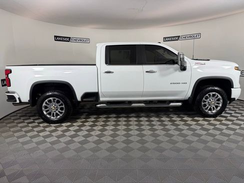 Used 2025 Chevrolet Silverado 2500 LT w/ Z71 Chrome Sport Edition AWD/4WD image 7