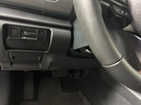 Used 2025 Subaru Crosstrek 2.5i Limited w/ Crosstrek Mirror Package image 19