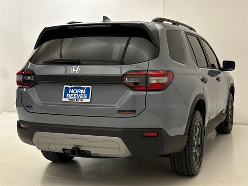 New 2025 Honda Pilot TrailSport image 10