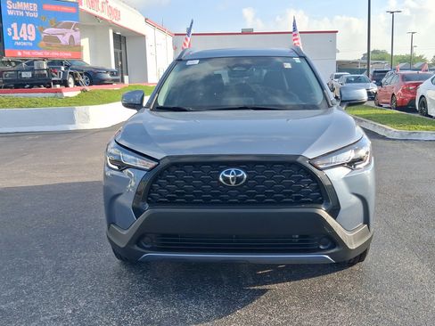 Used 2024 Toyota Corolla Cross LE AWD/4WD image 4