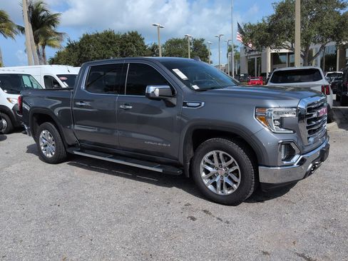 Used 2021 GMC Sierra 1500 SLT AWD/4WD image 2