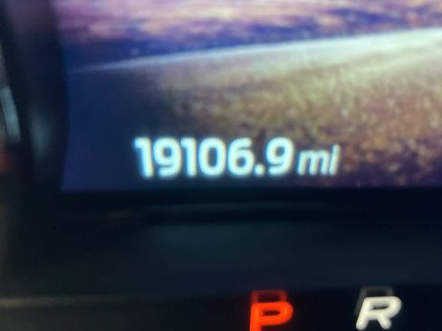 Used 2023 Ford Explorer XLT w/ Equipment Group 202A image 31