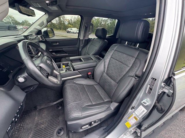 Used 2024 Toyota Tundra Limited AWD/4WD image 13