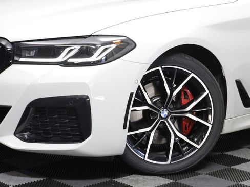 Used 2023 BMW 530i xDrive w/ M Sport Package AWD/4WD image 3