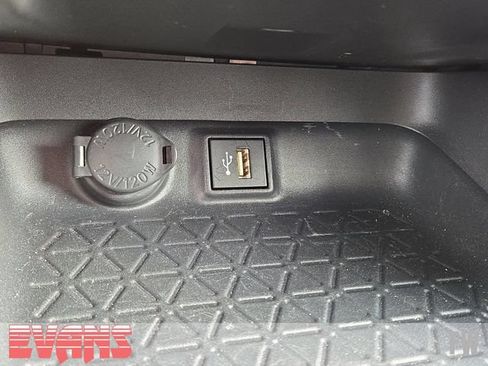 Certified 2025 Toyota RAV4 XLE AWD/4WD image 12