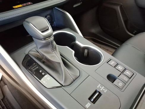 New 2026 Toyota Highlander XLE image 20