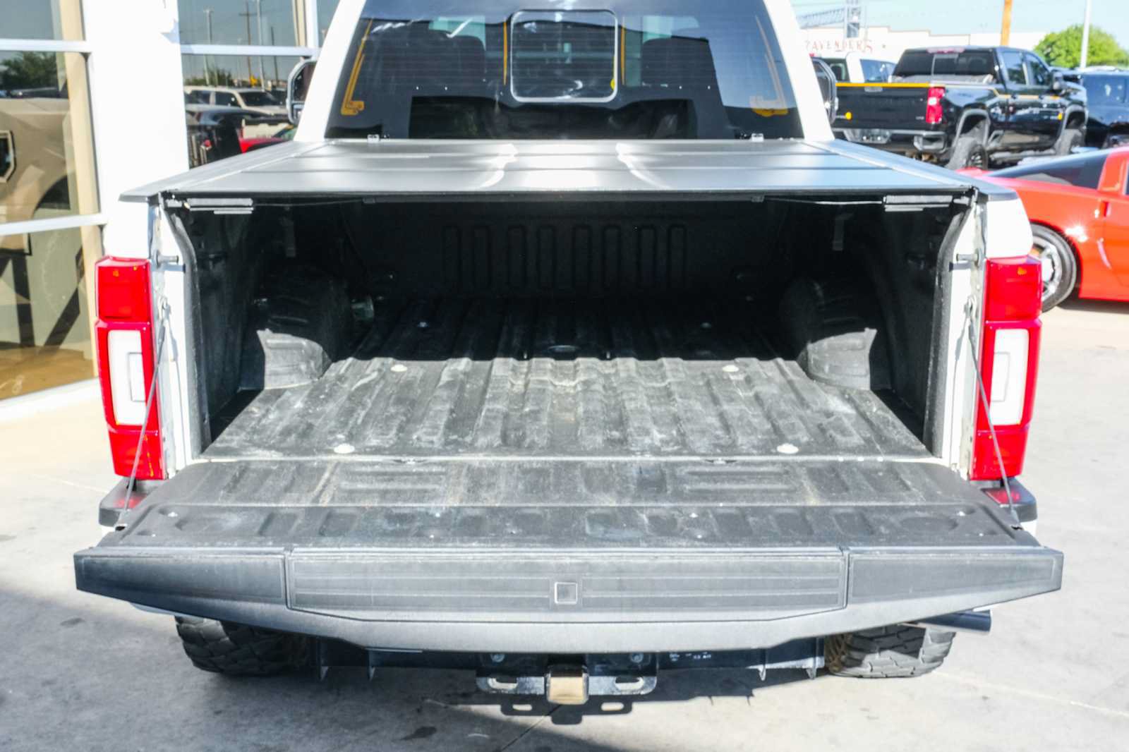 Used 2022 Ford F250 Platinum w/ FX4 Off-Road Package AWD/4WD image 54