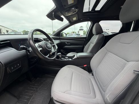 Used 2023 Hyundai Santa Cruz SEL Premium AWD/4WD image 4