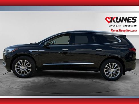 Used 2021 Buick Enclave Premium w/ Surround and Sites Package AWD/4WD image 4