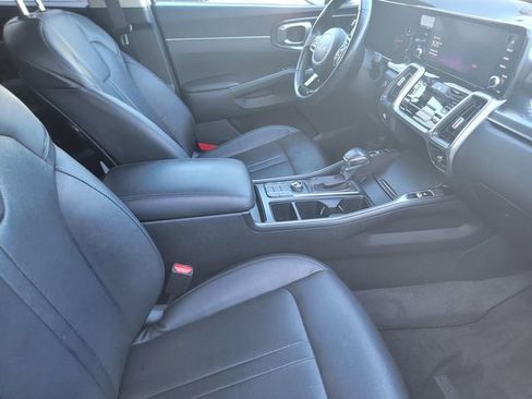 Used 2022 Kia Sorento S image 22