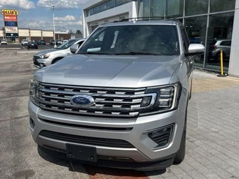 Used 2018 Ford Expedition Limited w/ Equipment Group 302A RWD image 13