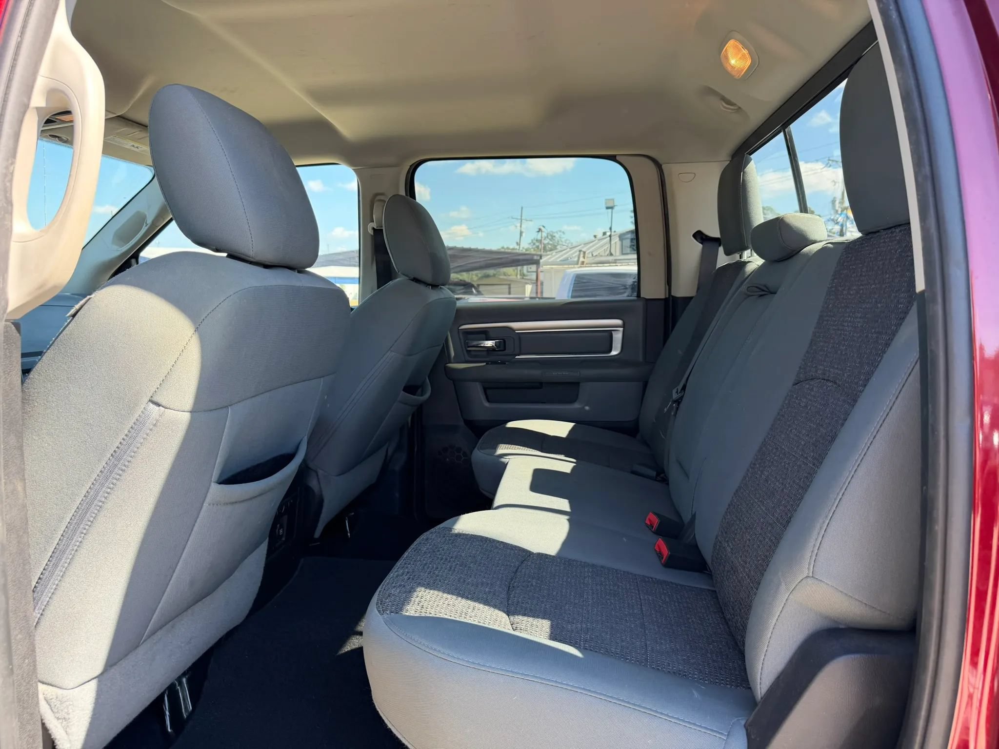 Used 2017 RAM 2500 Big Horn w/ Sport Appearance Group AWD/4WD image 19