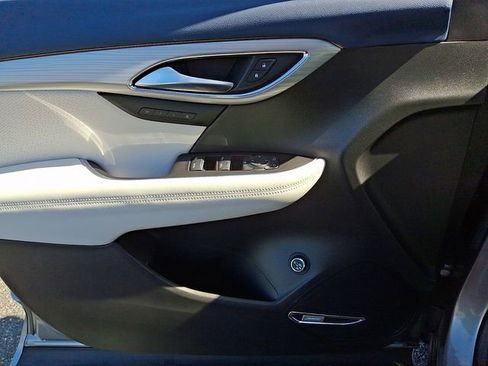 New 2026 Buick Envision Avenir image 9