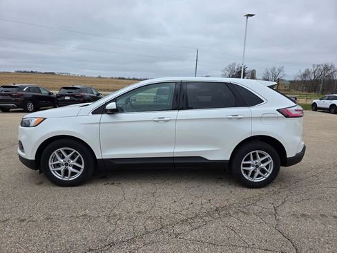 Used 2024 Ford Edge SEL w/ Convenience Package image 32