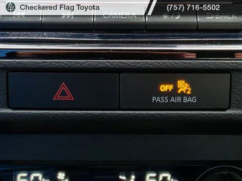 Used 2023 Nissan Frontier PRO-4X w/ Pro Convenience Package AWD/4WD image 32