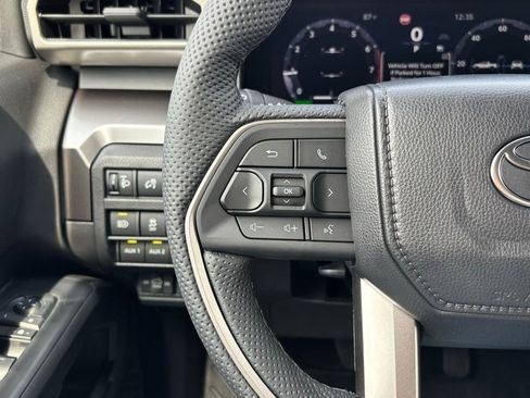 New 2025 Toyota Tacoma TRD Off-Road image 17