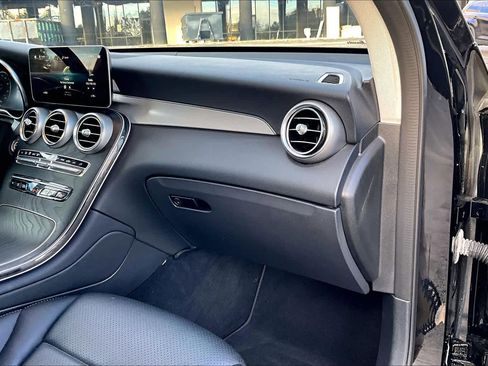 Certified 2022 Mercedes-Benz GLC 300 image 18