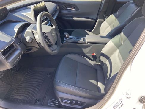 Used 2024 Toyota Prius XLE image 13