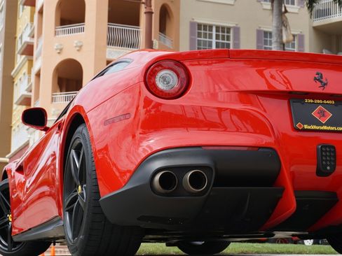 Used 2016 Ferrari F12 Berlinetta image 38