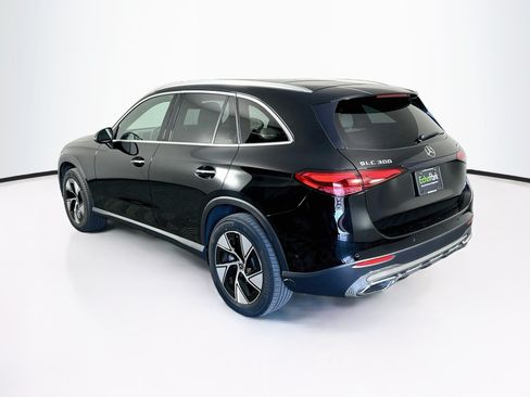 Used 2024 Mercedes-Benz GLC 300 4MATIC image 5
