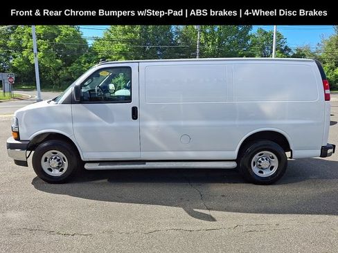 Used 2024 Chevrolet Express 2500 w/ Driver Convenience Package RWD image 5