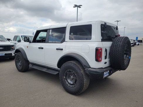 New 2025 Ford Bronco Badlands AWD/4WD image 4