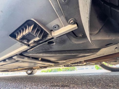 Used 2006 BMW M5 image 85