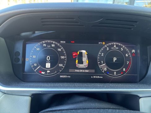 Used 2019 Land Rover Range Rover Sport HSE image 44