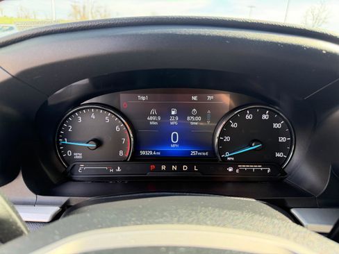 Used 2022 Ford Explorer XLT w/ Equipment Group 202A image 24