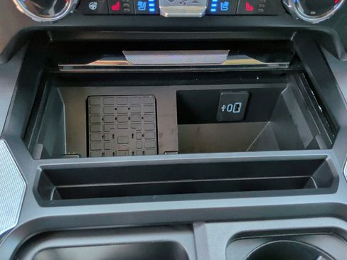 Used 2024 Ford F250 Lariat w/ Lariat Ultimate Package AWD/4WD image 33