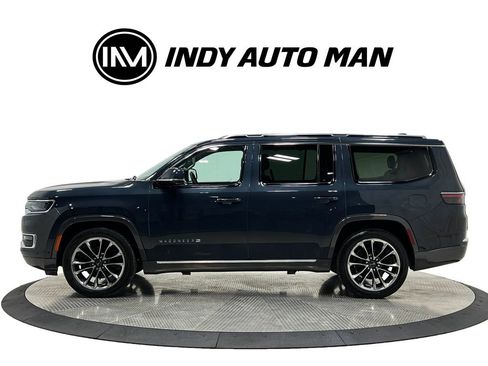 Used 2022 Jeep Wagoneer Series III w/ Premium Group I AWD/4WD image 7