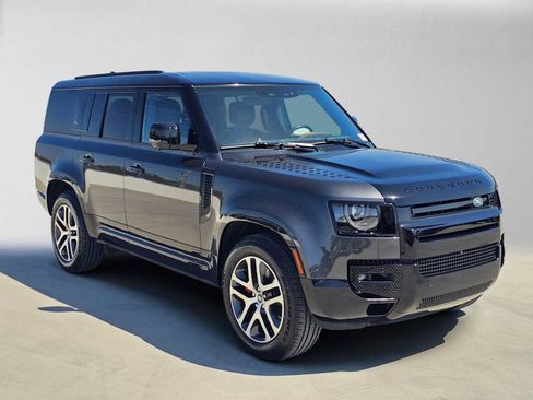 Used 2023 Land Rover Defender 130 X AWD/4WD image 7